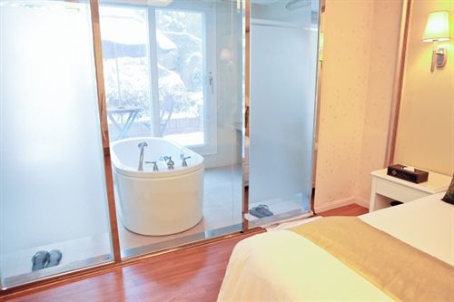 Hotel Diamant Seoul Bagian luar foto